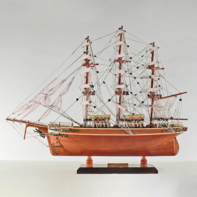 Handgefertigtes Schiffsmodell aus Holz der Cutty Sark