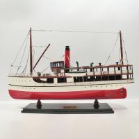 Handgefertigtes Schiffsmodell aus Holz der Earnslaw